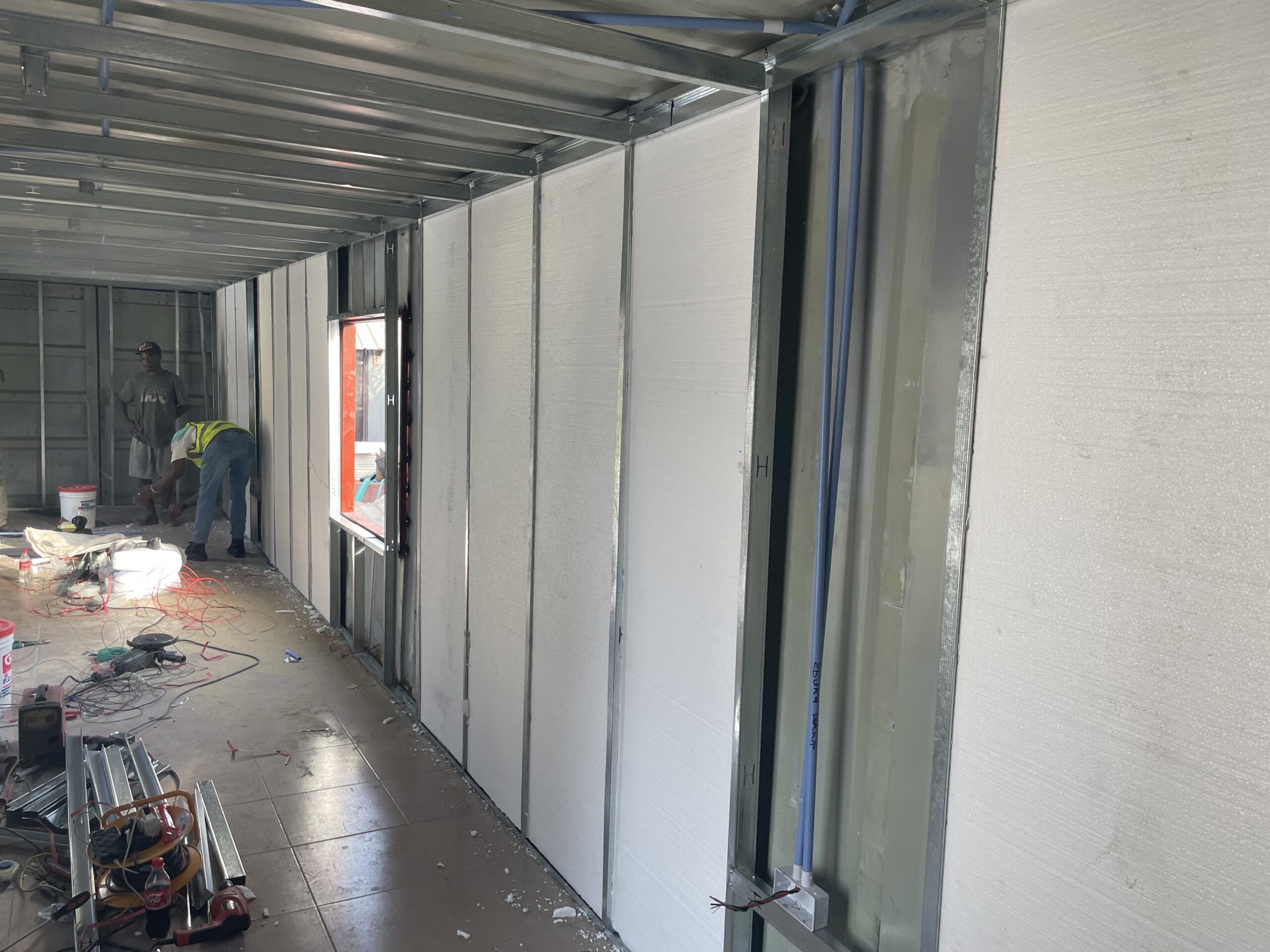 container 2 internal