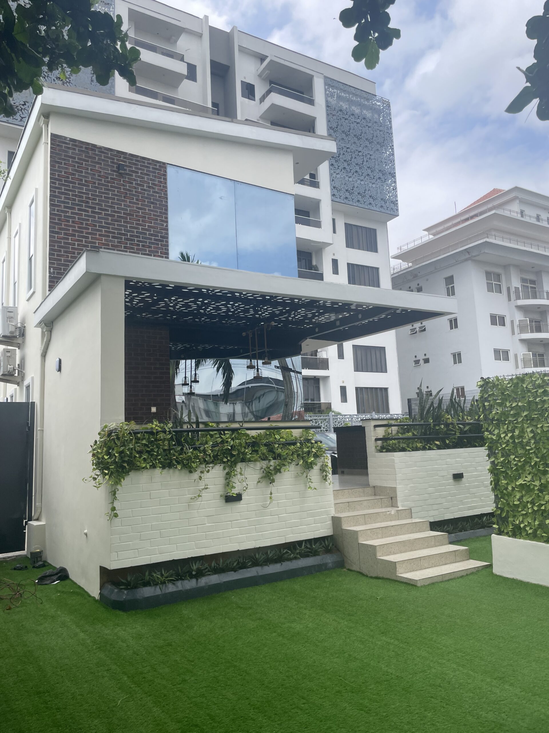 office building in dry construction 2